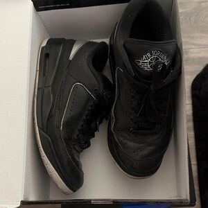 Jordan Men's Black and Gray Sneakers